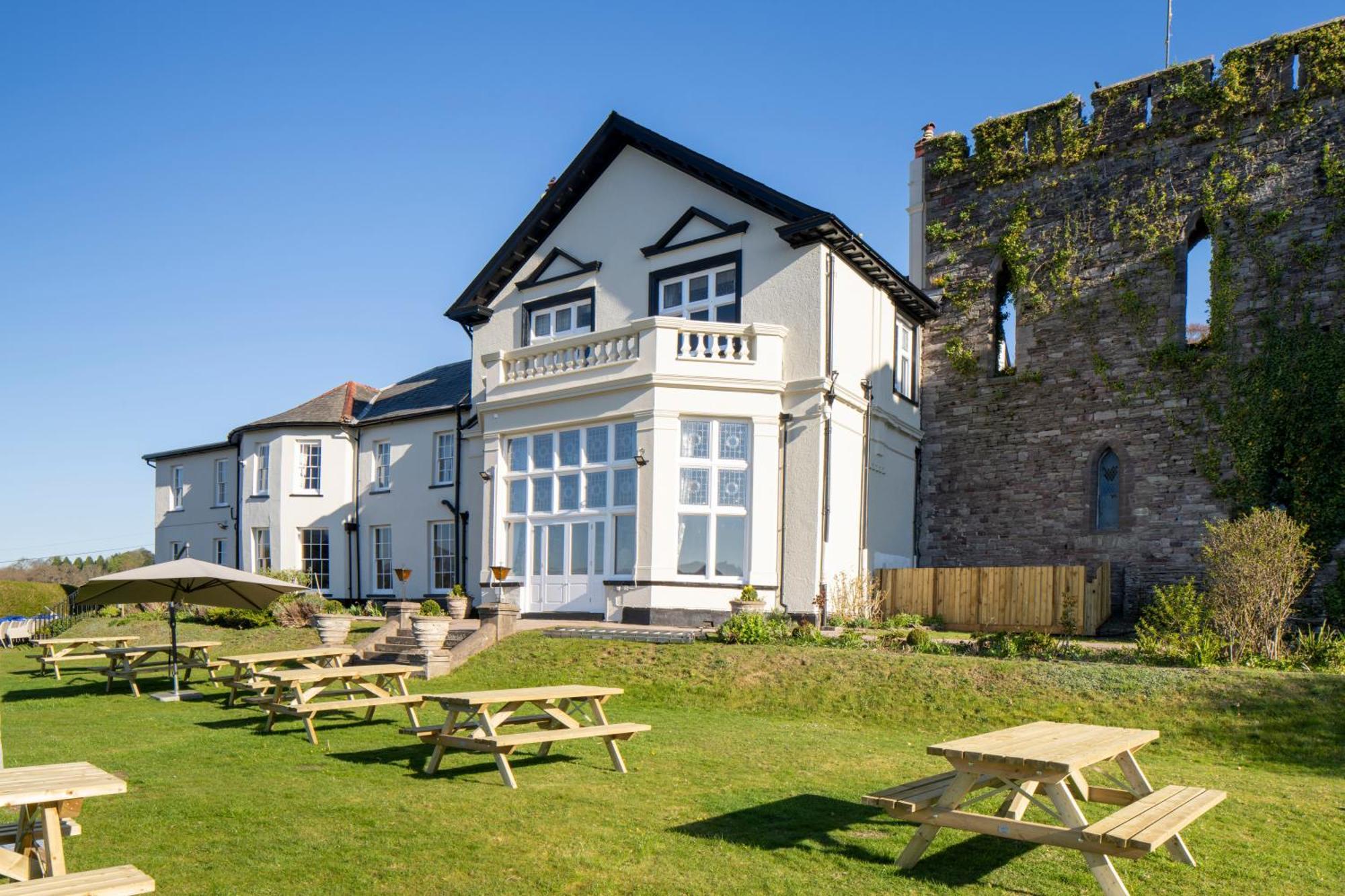 The Castle Of Brecon Hotel, Brecon, Powys Exterior foto