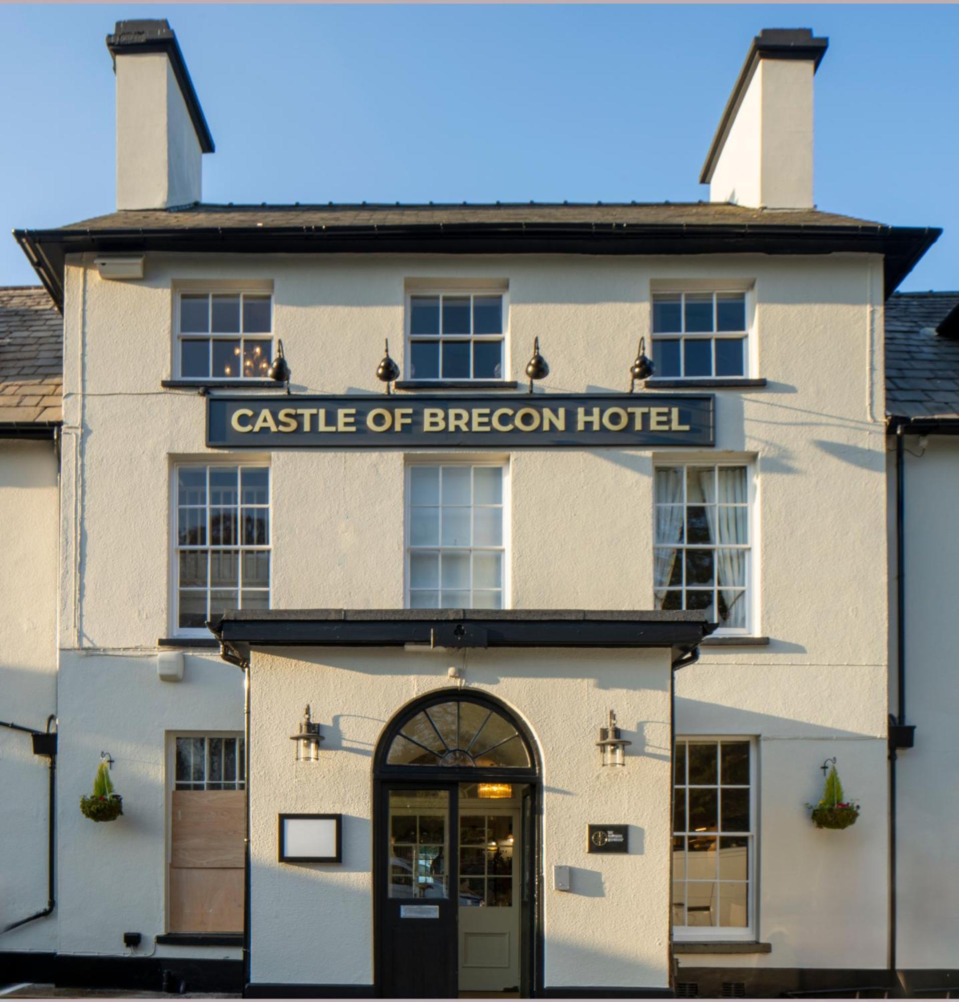 The Castle Of Brecon Hotel, Brecon, Powys Exterior foto